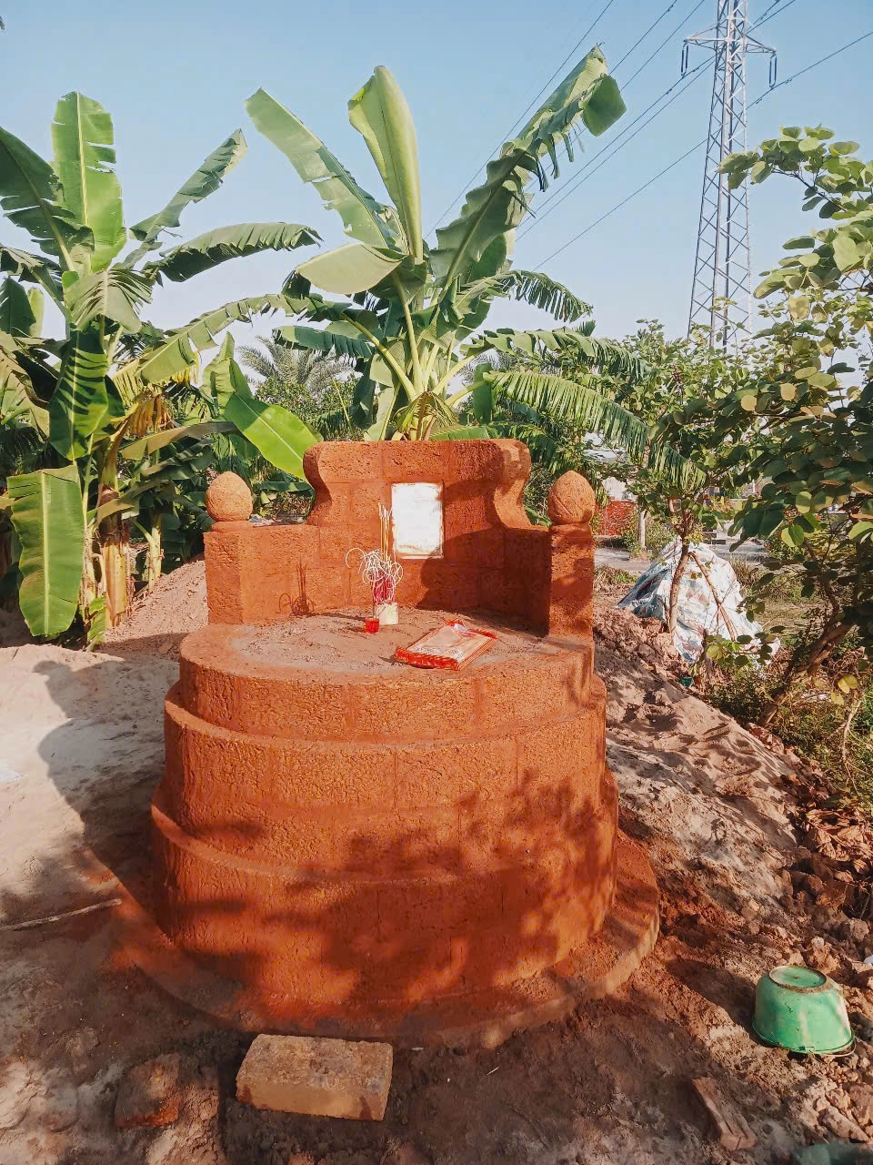 Lăng Mộ Bằng Đá Ong – Tinh Hoa Nghệ Thuật Truyền Thống