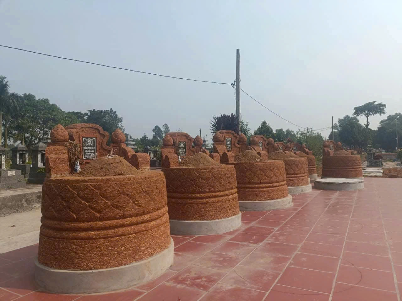 Lăng mộ đá ong – Bền vững, trang nghiêm và mang giá trị tâm linh - 2